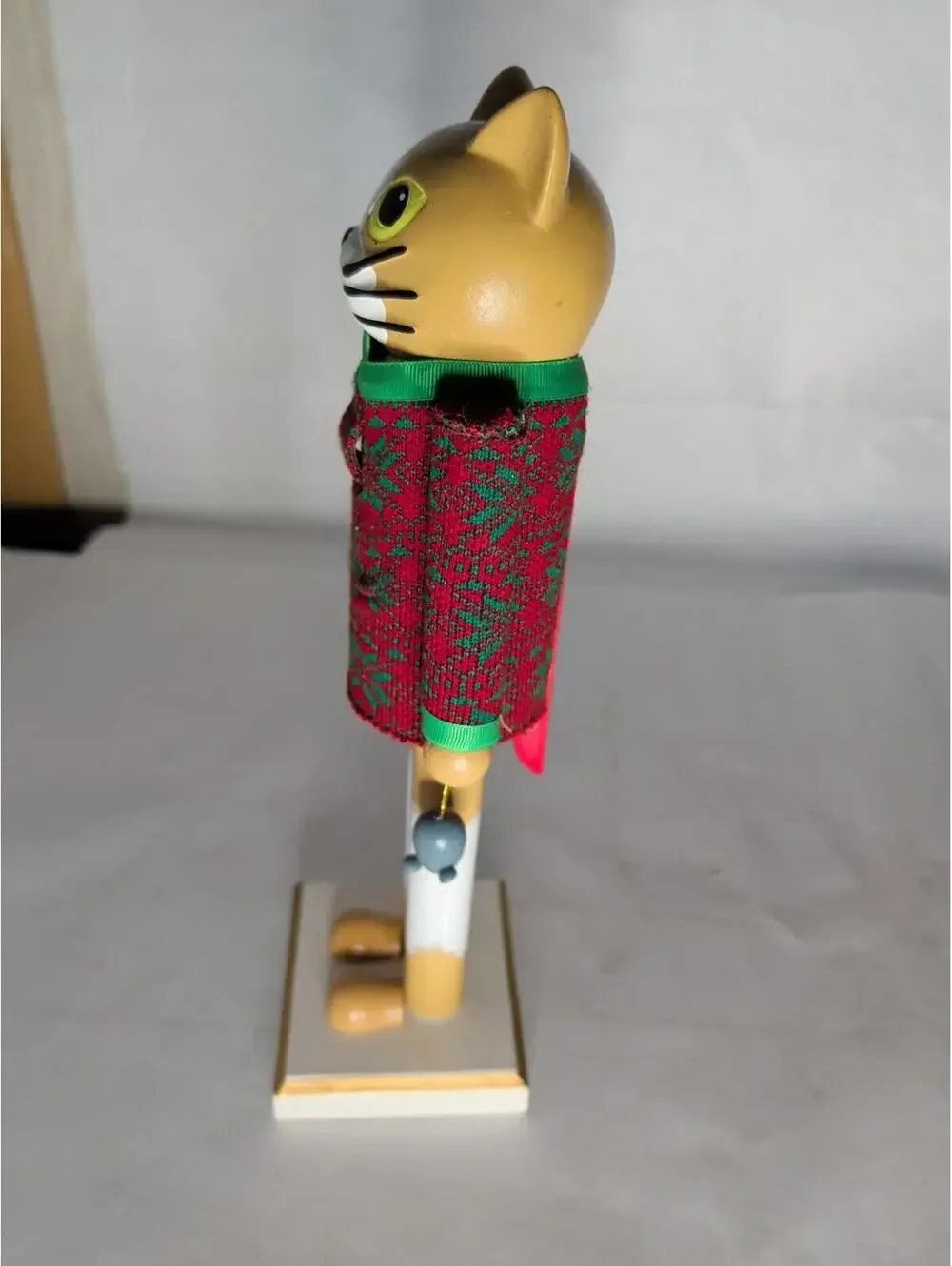 2017 Christmas Cat Sweater Holding Mouse Wooden Nutcracker  Threshold 12